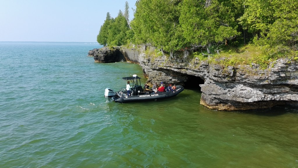 Door County Scenic Cruises and Boat Tours to Cave Point County Park